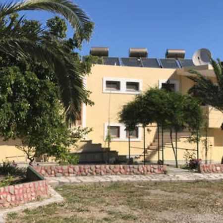 Makis Apartments Sitia  Exterior foto