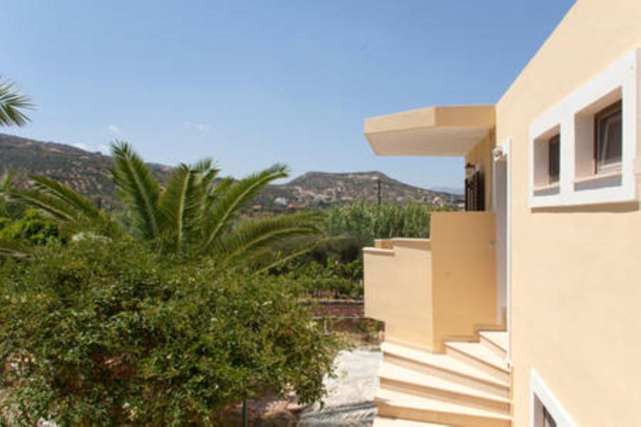 Makis Apartments Sitia  Exterior foto